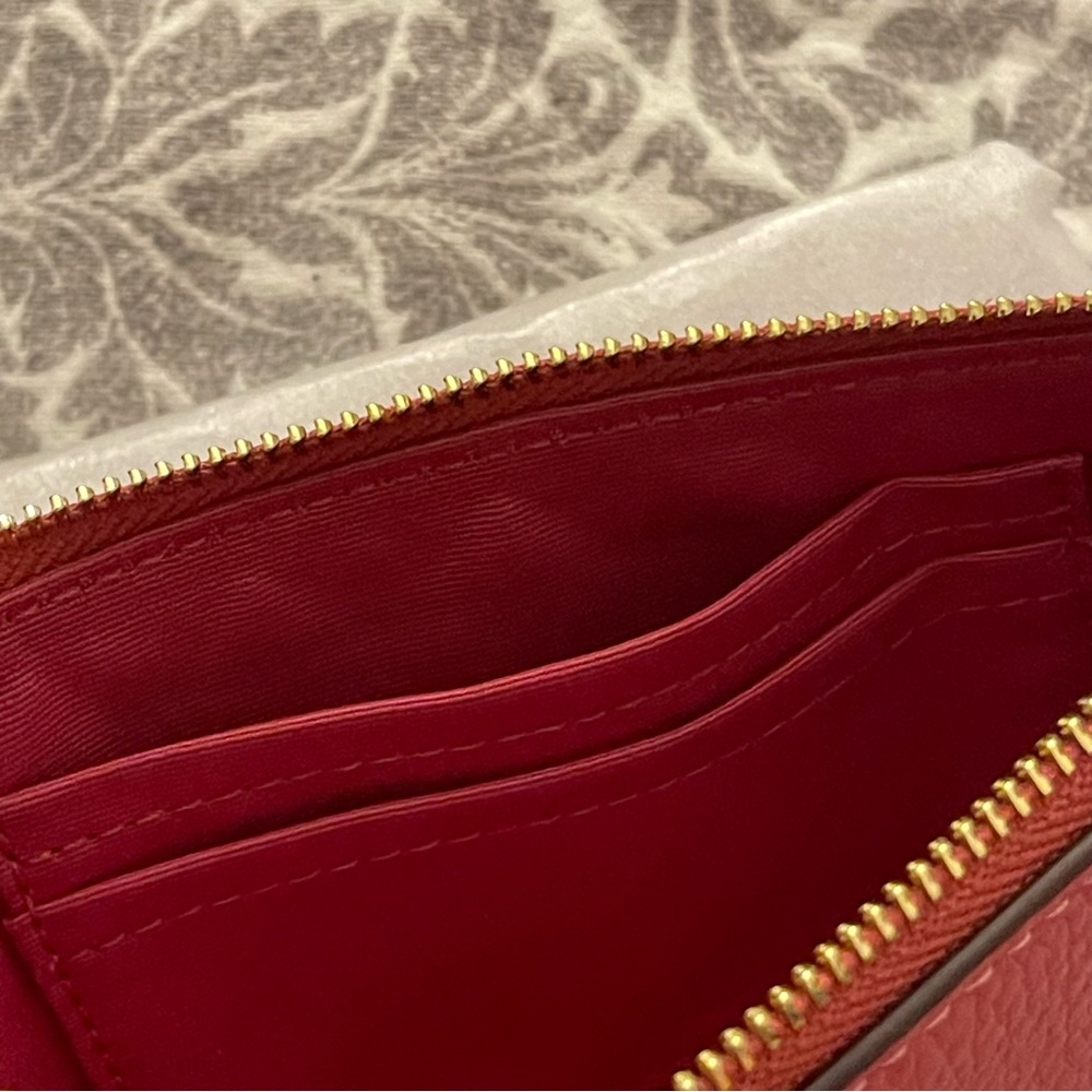 COACH wristlet - Picture 4 of 4